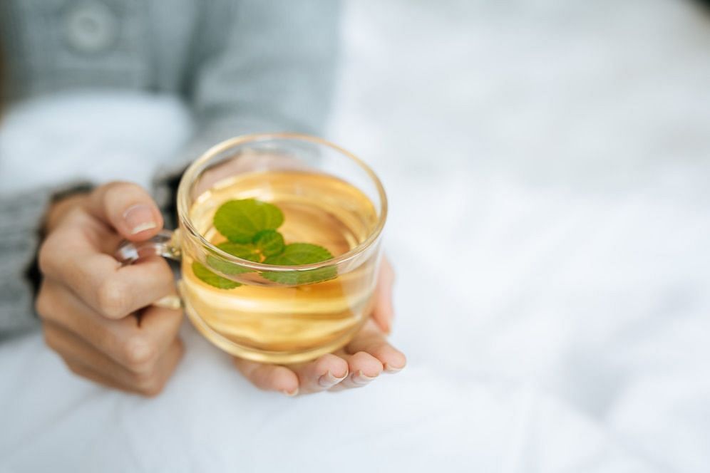 Herbal tea (Image via Freepik/Jcomp)